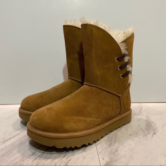 New! UGG Constantine Chestnut Short Boots 6 - Picture 15 of 15